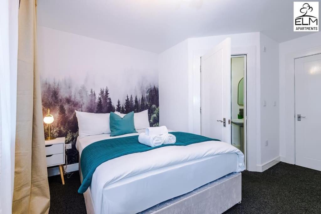 Cozy 1 Bedroom Apartment, Prime Location , Free Parking Manchester Eksteriør bilde
